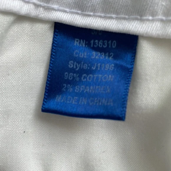 ❤️3/$30 WAM What About Me White Pants - Picture 8 of 8